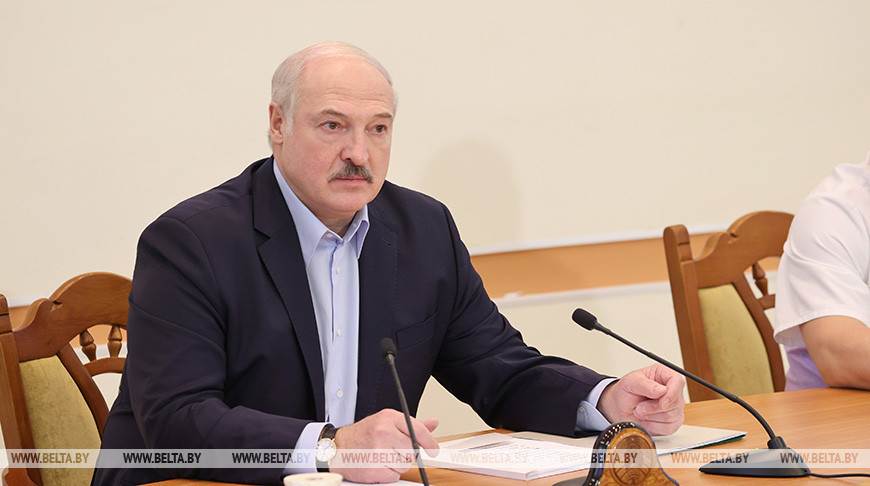 Какие планы Запад вынашивает против Беларуси? Лукашенко на встрече с врачами озвучил сводки спецслужб
