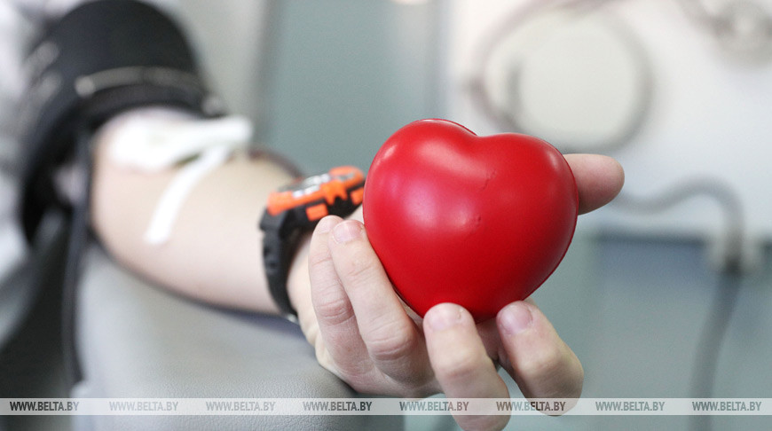 В Беларуси наградят более 1,1 тыс. доноров крови