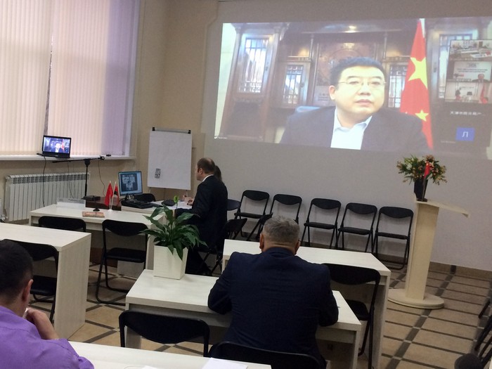 Представители предприятий Бобруйска и китайского города Тяньцзинь провели онлайн встречу по сотрудничеству