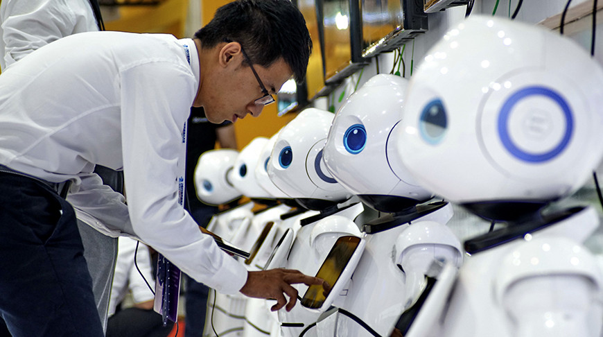 В Японии появились «антиковидные роботы»