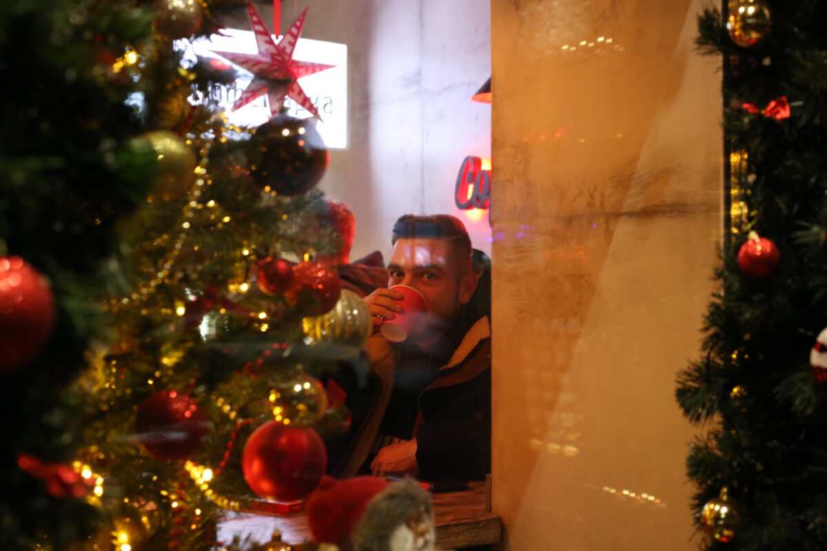 Как Бобруйск готовится к Новому году: фотопрогулка на Социалистической