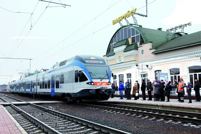 БЖД назначила более 80 дополнительных поездов на время новогодних и рождественских праздников