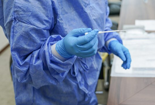 За сутки в мире выявлено более 575 тысяч случаев заражения коронавирусом