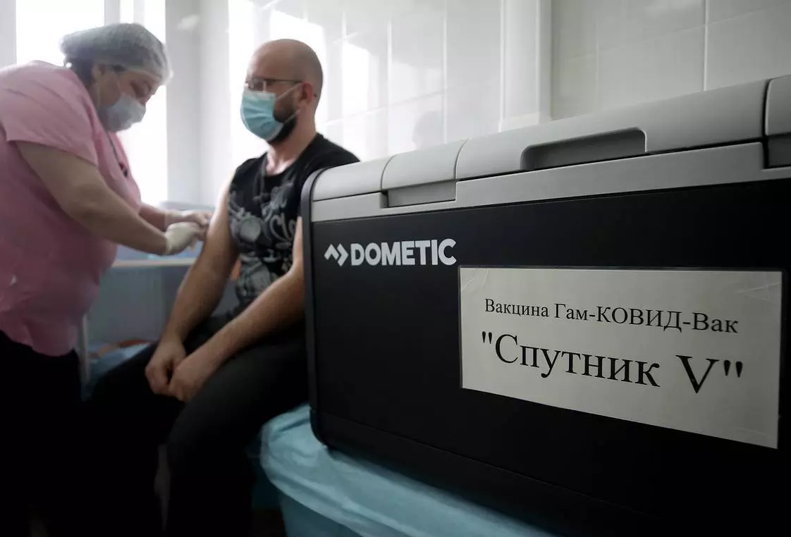 В Беларуси завершается контроль качества очередной партии российской вакцины «Спутник V»
