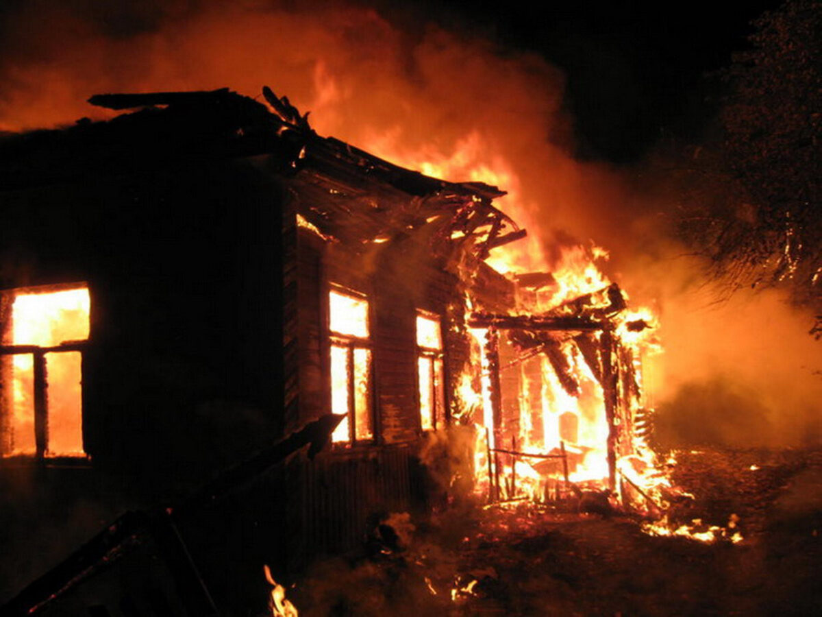 В Беларуси в новогоднюю ночь при пожарах погибли два человека