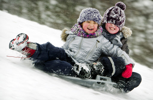 ГАИ призывает родителей позаботиться о безопасности детей во время зимних забав