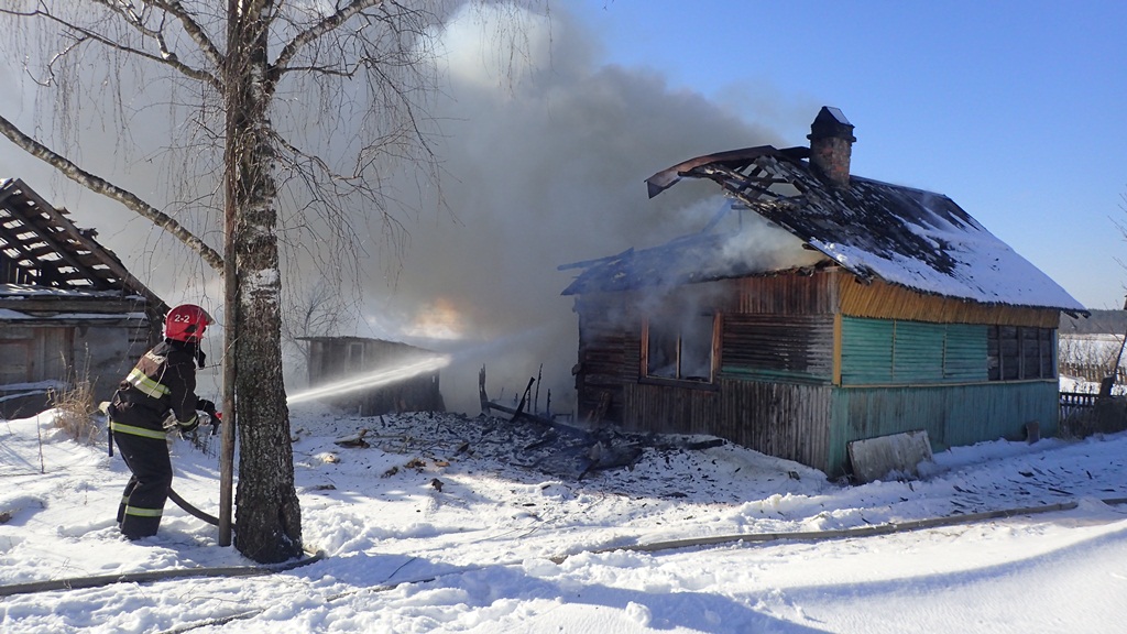 На пожаре в Бобруйском районе погибла пенсионерка