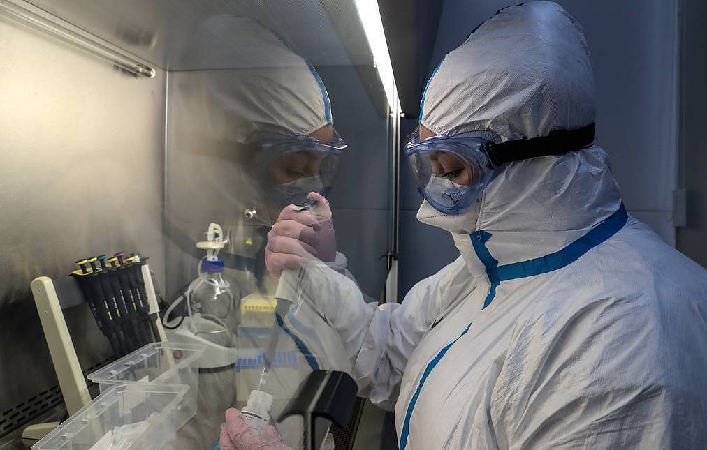 В Британии выявили еще один штамм коронавируса