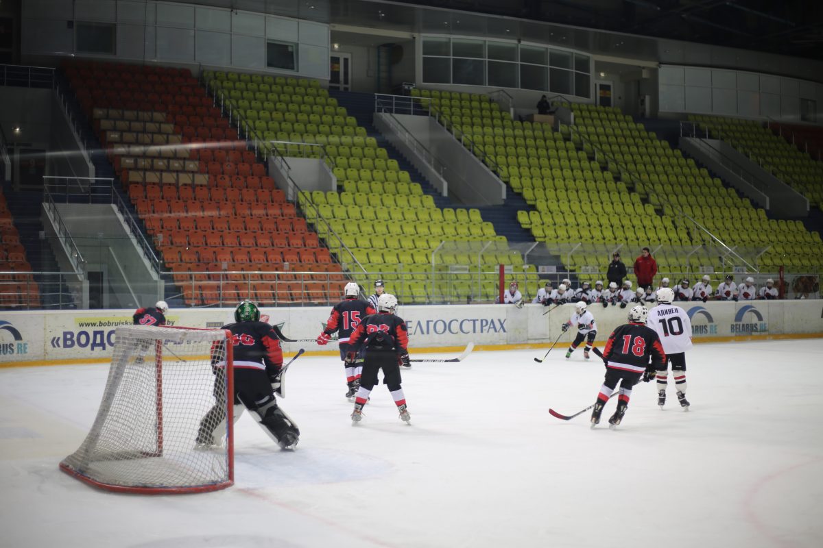В Бобруйске прошел международный турнир по хоккею с шайбой «Junior Challenge Кубок Защитника 2021»