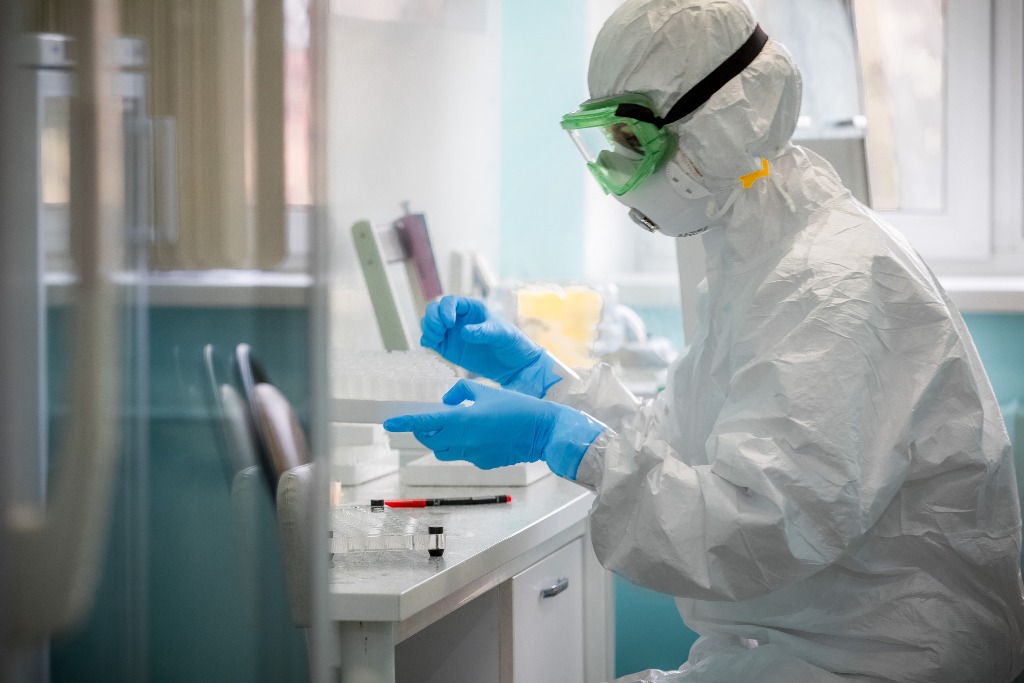 Более 417 тысяч случаев заражения коронавирусом выявили в мире за сутки