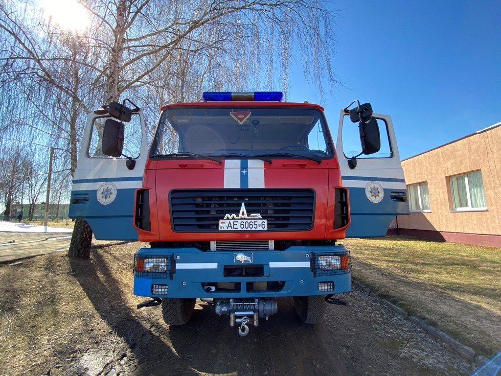 Мастер класс от спасателей или как прошла акция «День безопасности. Внимание всем!» в Воротыне