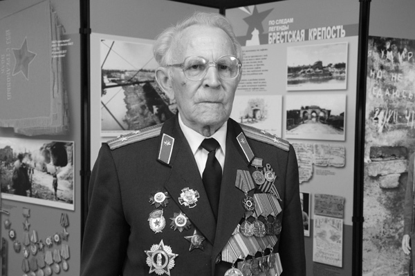 Умер последний защитник Брестской крепости Петр Котельников
