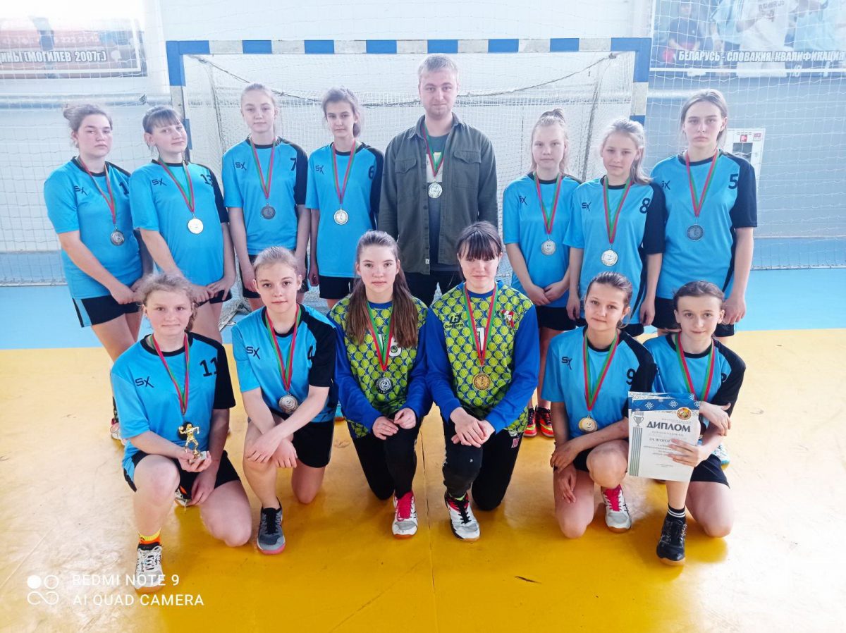 Серебро завоевали бобруйчанки на спартакиаде ДЮСШ Республики Беларусь по гандболу