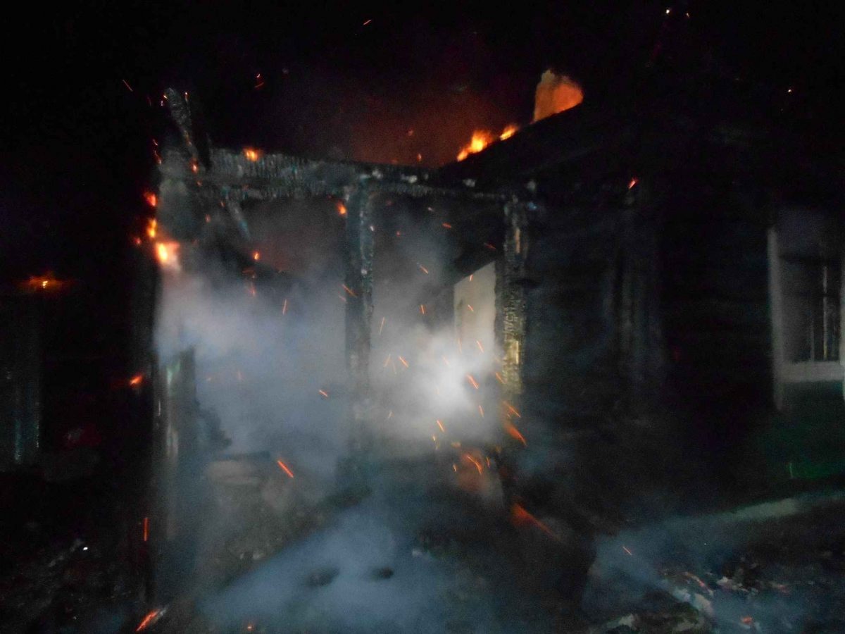 При пожаре в Бобруйском районе погибла пенсионерка