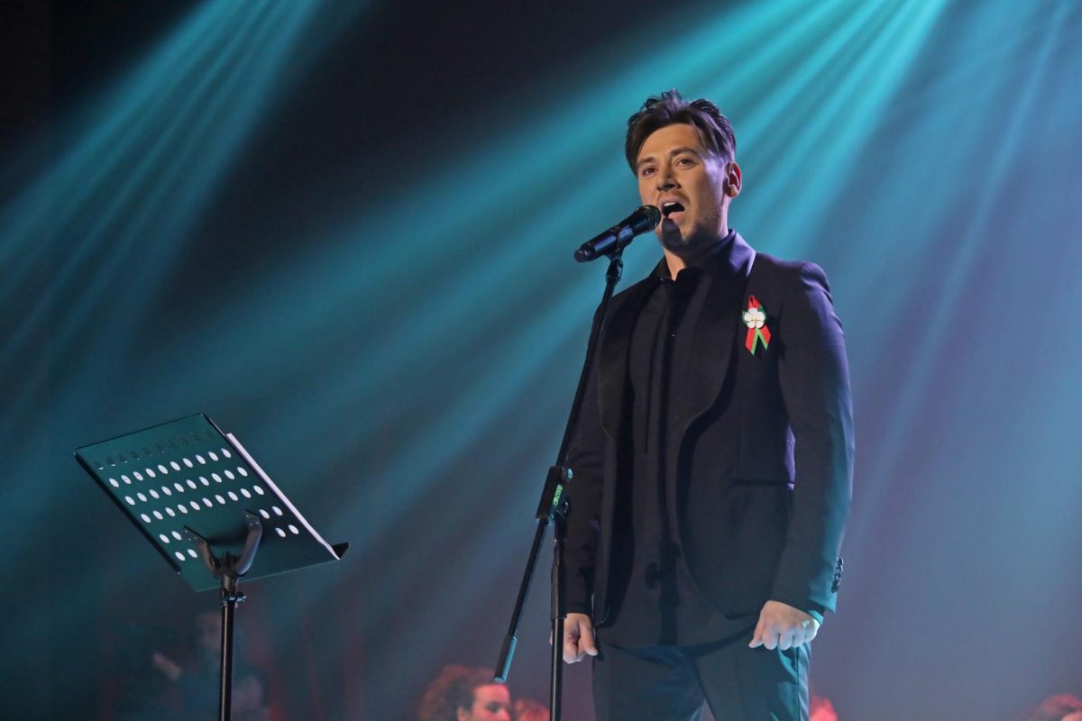 В Бобруйске состоялся концерт с участием Руслана Алехно, посвященный 76-летию Победы в Великой Отечественной войне