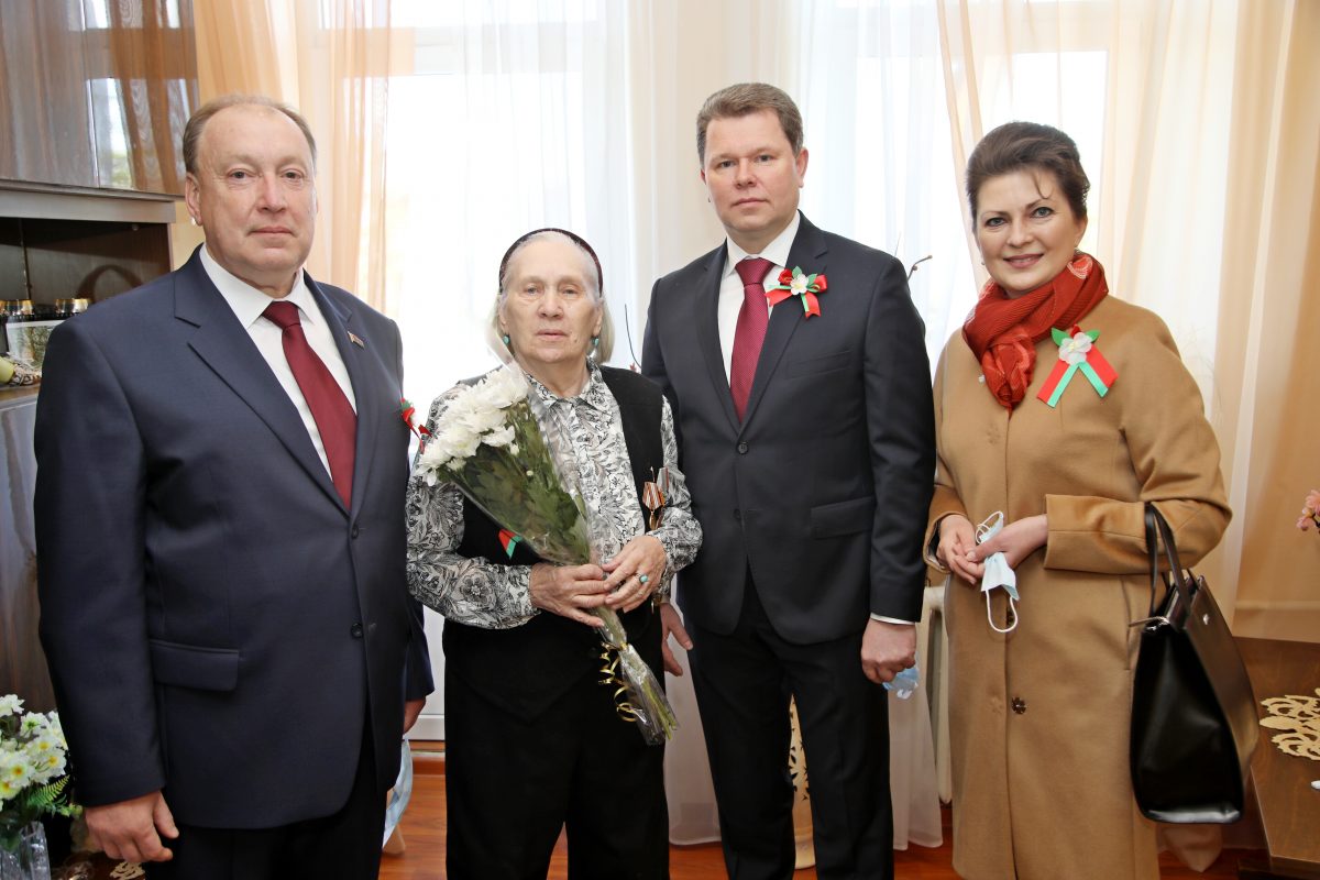 Мы помним, кому обязаны жизнью! В Бобруйске поздравляют ветеранов