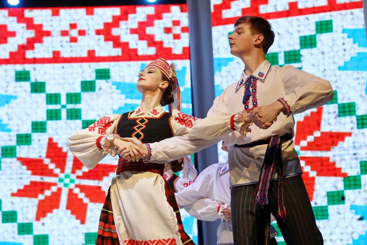 На сцене Дворца искусств состоялся отчетный концерт образцовой хореографической студии “Бобренок”