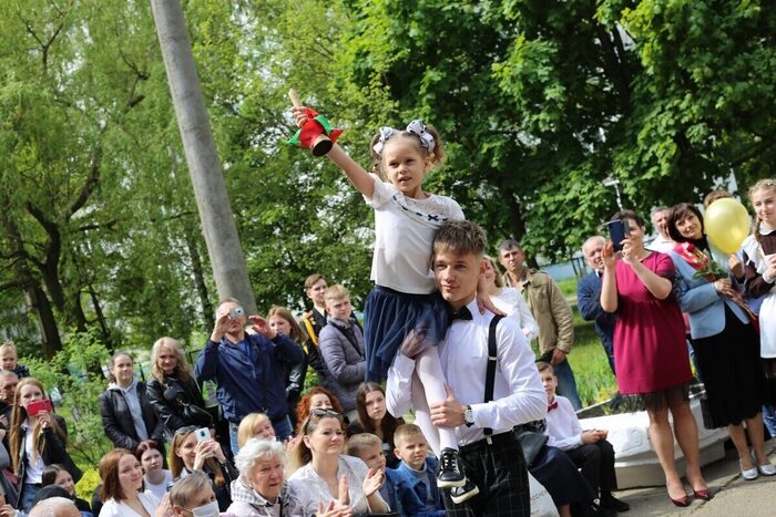 Последний звонок прозвенел в средней школе №10