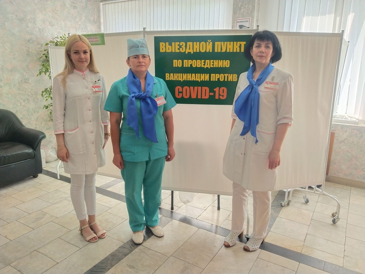 Специалисты поликлиники №3 провели акцию с работой выездного пункта вакцинации на ОАО «Бобруйский кожевенный комбинат»