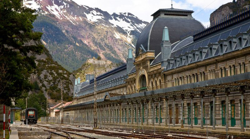 Заброшенный железнодорожный вокзал Европы станет пятизвездочным отелем