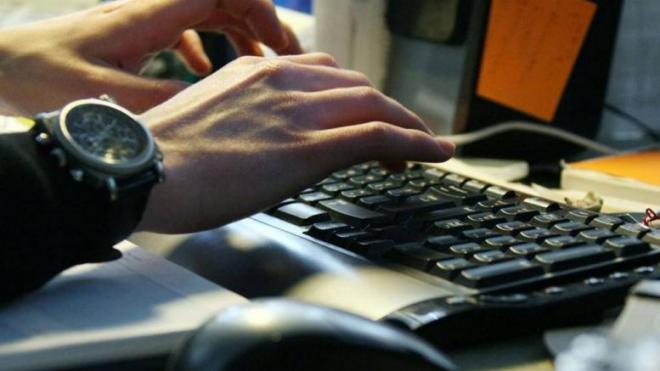 Бобруйчанин зарабатывал на продаже чужих аккаунтов