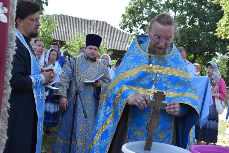 Крестный ход прошел от Иверского храма Бобруйска до храма в Горбацевичах