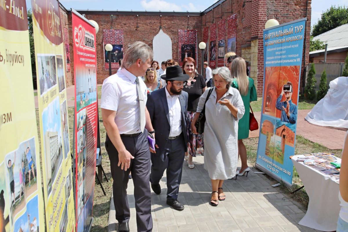 В «Еврейском дворике» прошел круглый стол по развитию туризма в Бобруйске