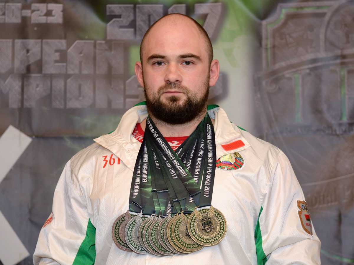 Чемпион мира по пауэрлифтингу 2021