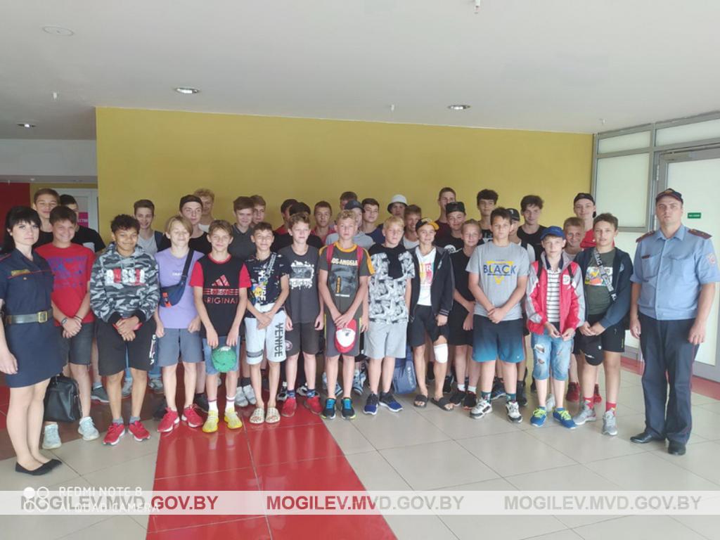 Инспекторы ИДН Бобруйска провели круглый стол с юными спортсменами
