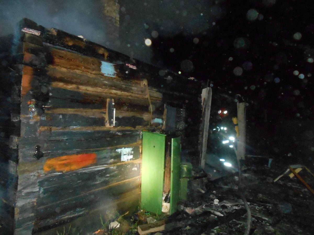 Пожар в Панкратовичах. Огнем уничтожена внушительная часть дома