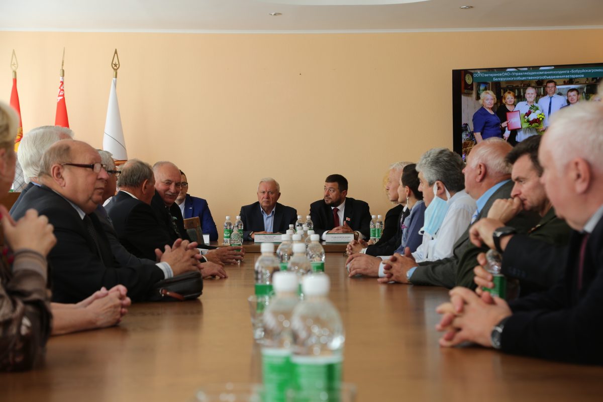 В Бобруйске прошло выездное заседание Президиума Республиканского Совета ветеранов