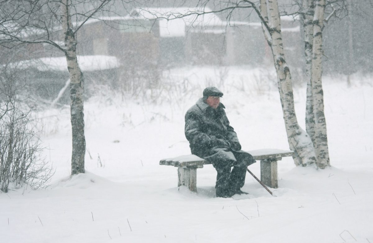 Социальные работники города помогут определить одиноких бобруйчан в интернат этой зимой