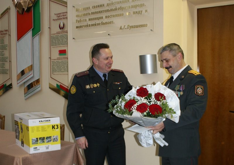В Бобруйском отделе охраны состоялись торжественные проводы подполковника милиции Леонида Долганова на заслуженный отдых
