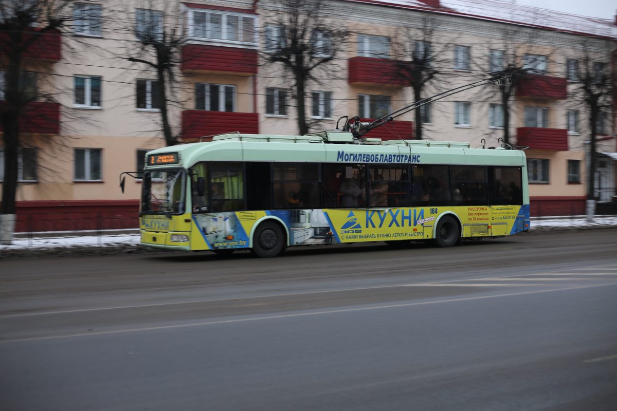 В ночь с 31 декабря на 1 января будет организовано выполнение дополнительных рейсов городских троллейбусов