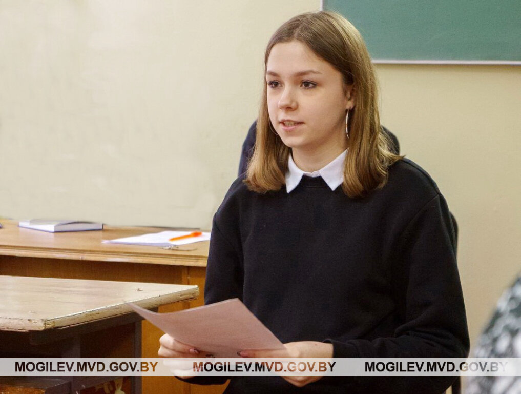 Химтехникум бобруйск. Студенты Бобруйска. Художественный колледж в Бобруйске.