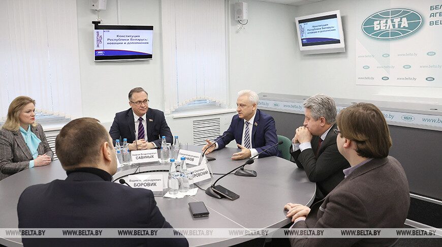 Карпович: мы не уникальны в том, что вносим изменения в Конституцию