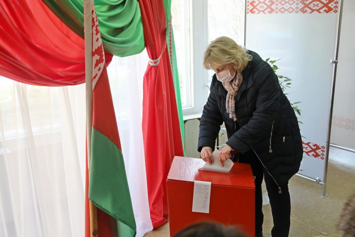 Досрочное голосование проходит на участке №43