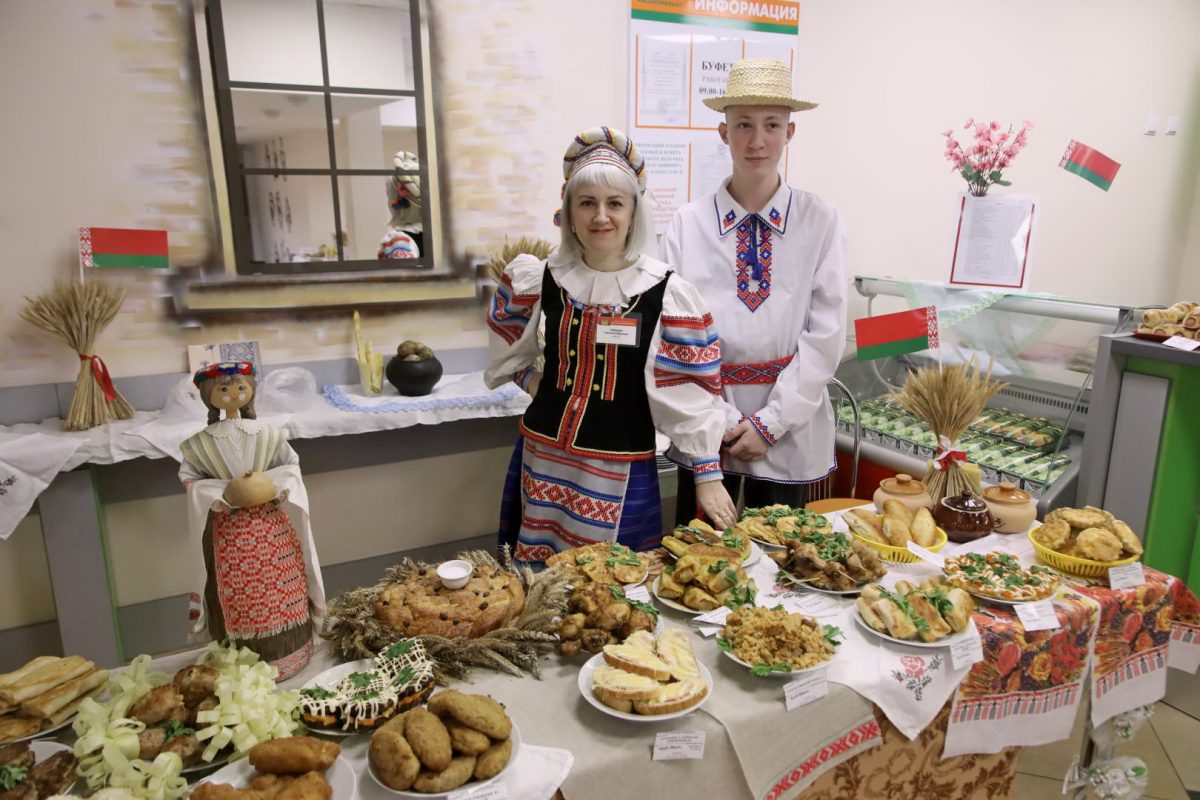 Предприятия торговли Бобруйска радуют избирателей свежими и ароматными вкусностями