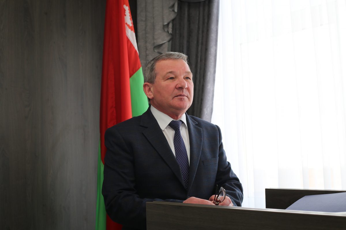 Профсоюзный лидер Сергей Потапенко уверен, что обновленная Конституция действительно будет народным волеизъявлением и станет основой государственности, настоящим и будущим Беларуси