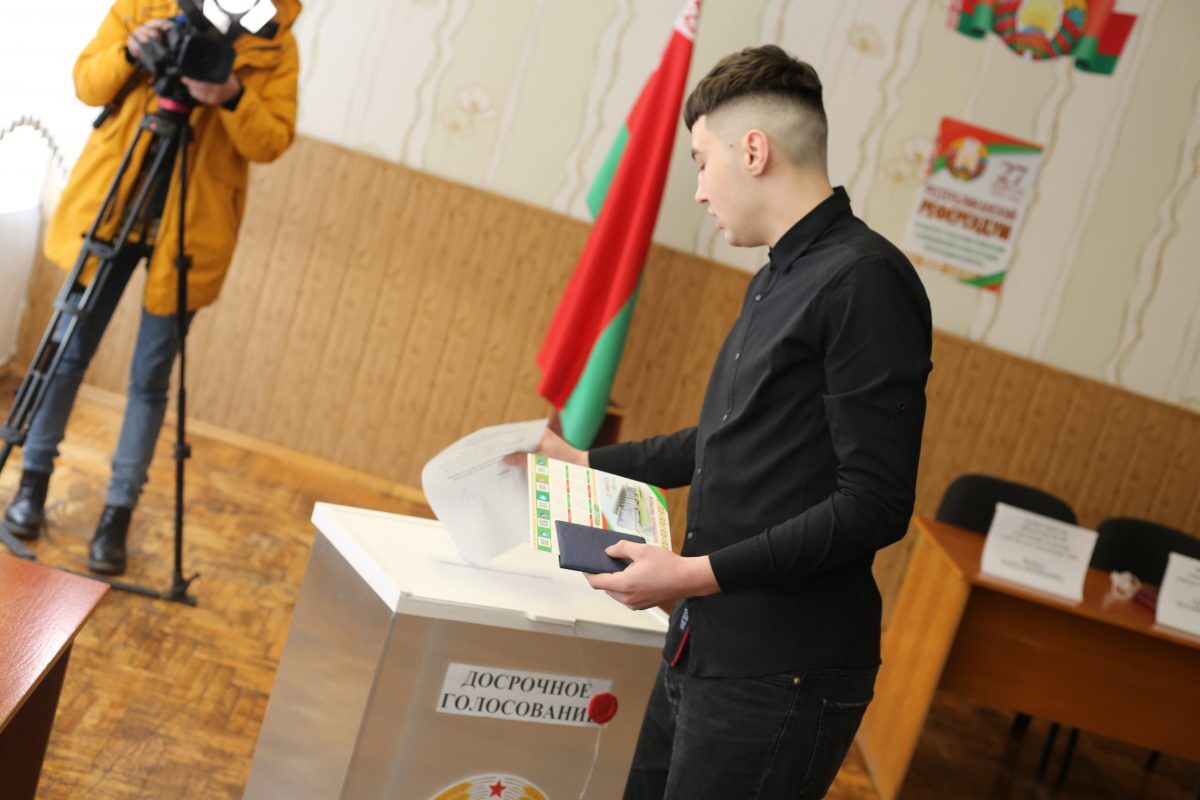 Досрочное голосование на референдуме по Конституции проходит на участке №68 (обновлено)