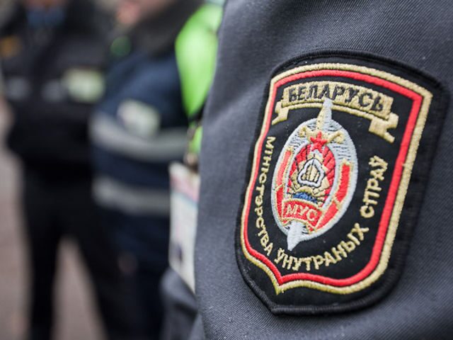 Лукашенко: внутренние войска МВД умеют эффективно решать самые сложные служебно-боевые задачи