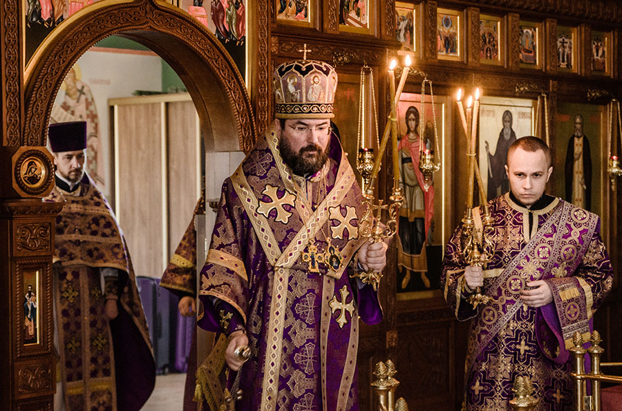 Память сорока мучеников в Бобруйской епархии почтили архиерейской Литургией Преждеосвященных Даров