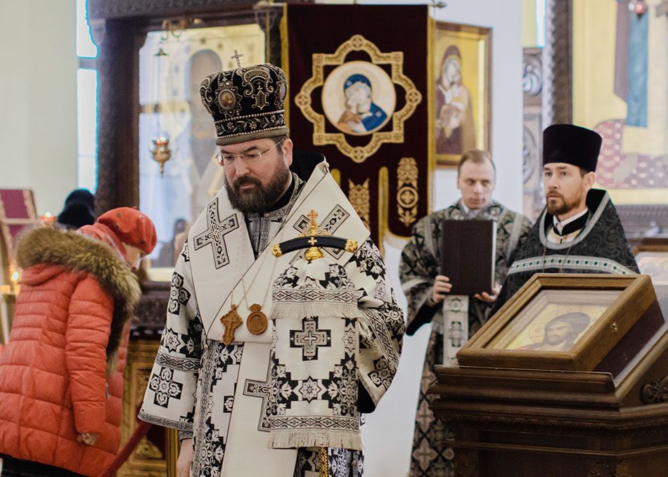 9 марта епископ Бобруйский и Быховский Серафим совершил первую в наступившей Четыредесятнице Божественную литургию Преждеосвященных Даров в Никольском кафедральном соборе
