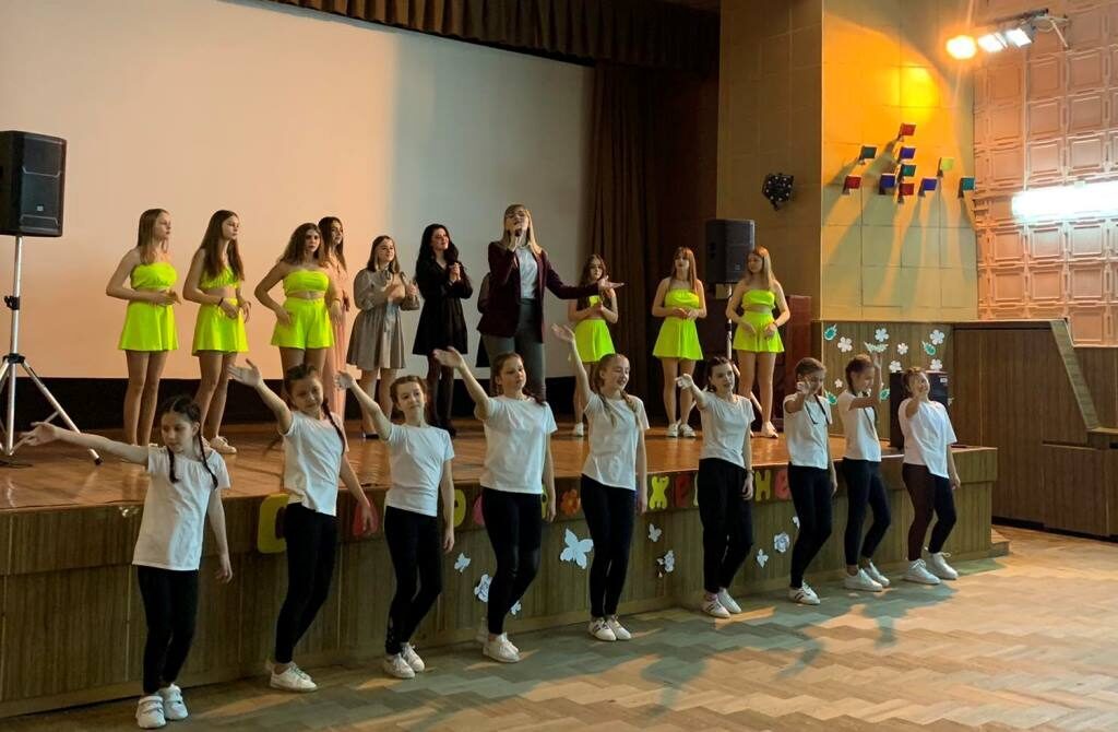 Концертная программа «В каждом звуке – целый мир» подарила отдыхающим санатория «Шинник» весеннее и солнечное настроение