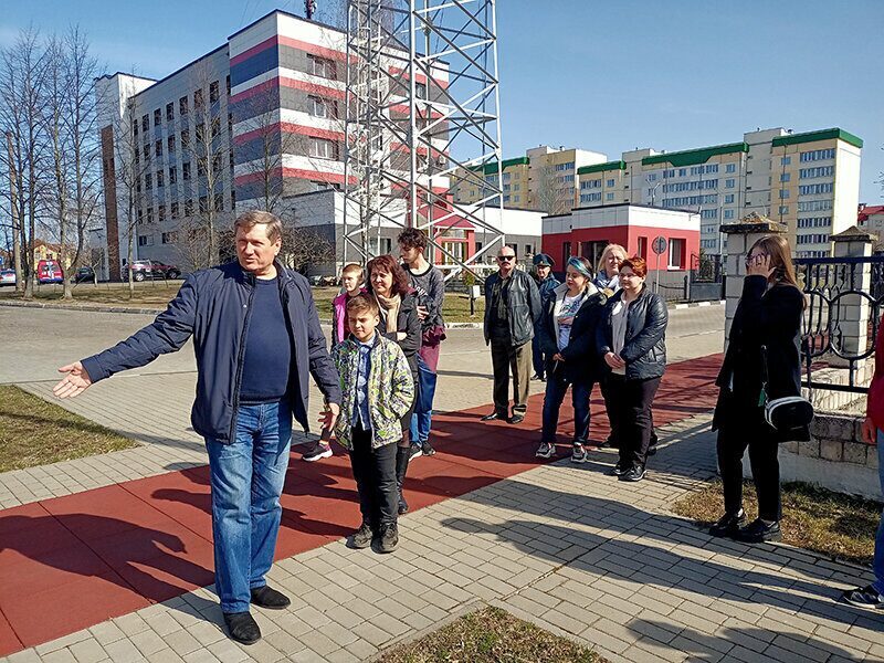 Авторы лучших работ «Граффити в стиле МЧС» награждены спасателями