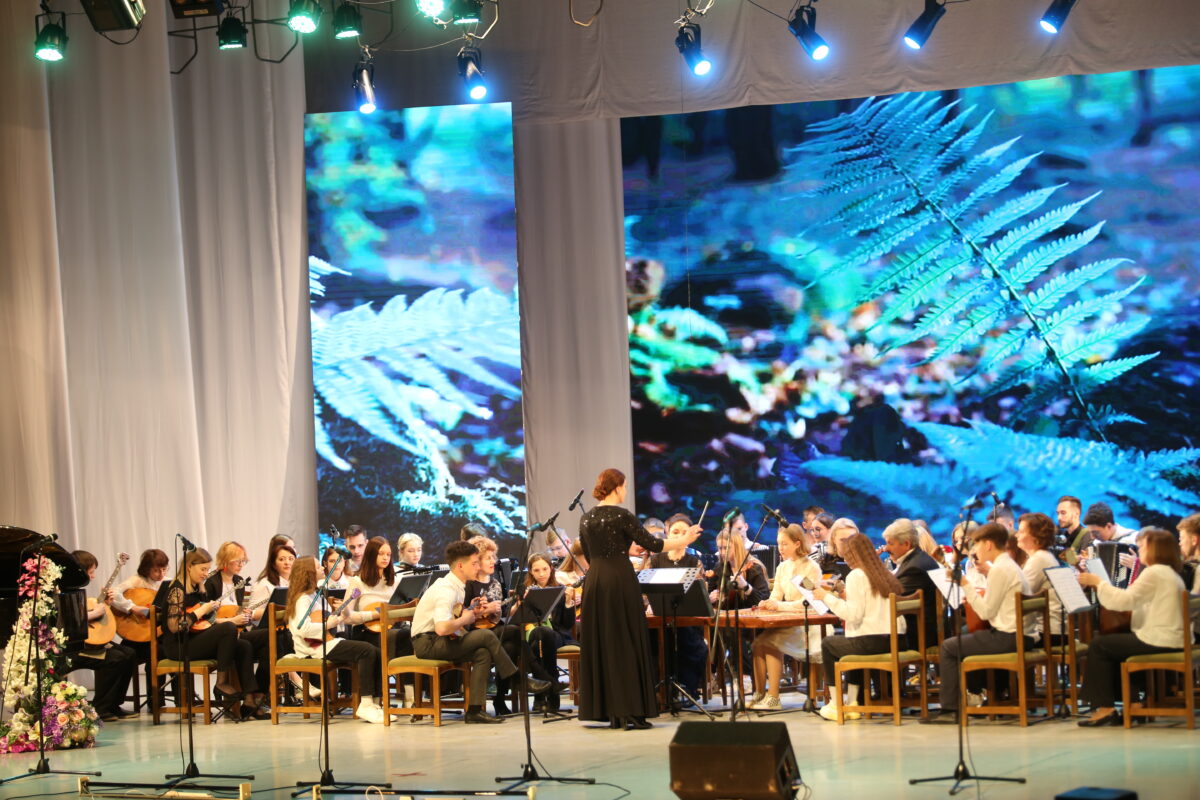 «Созвездие талантов»: отчетный концерт детских школ искусств Бобруйска состоялся во Дворце искусств