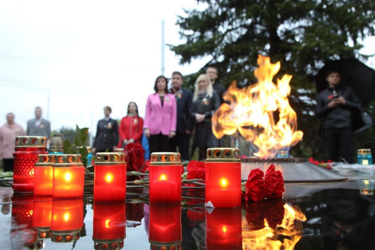 «Зажги огонь в своем сердце». Бобруйчане присоединились к Республиканской акции