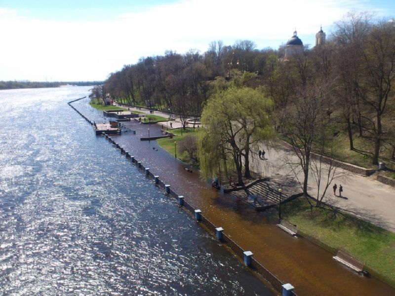 Уровень воды смоленск сож. Гомель разлив Сожа. Паводок в Гомеле. Гомель река. Набережная СОЖ.