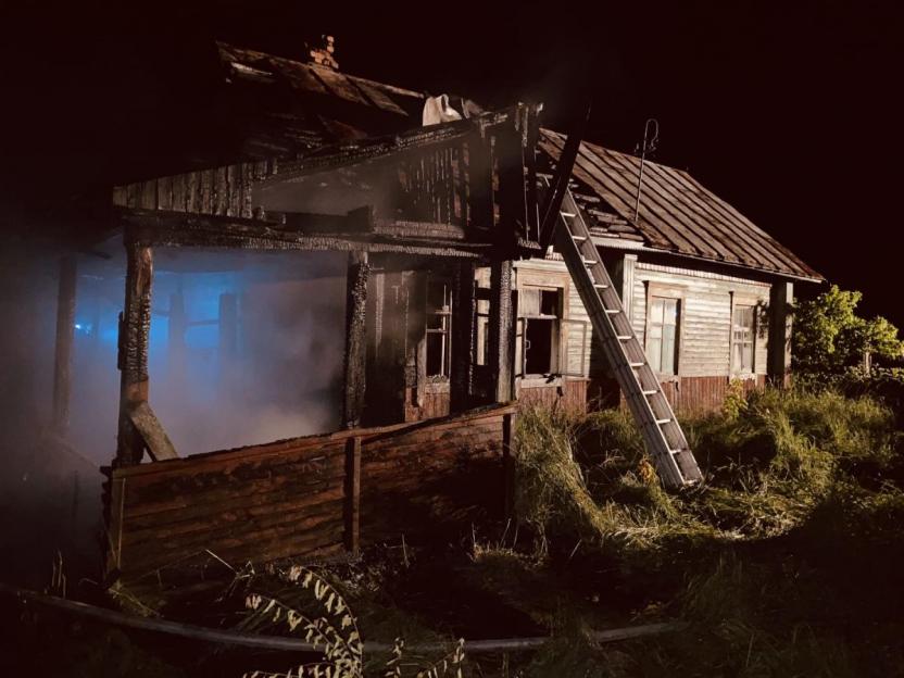 Молния попала в дом в Кировском районе
