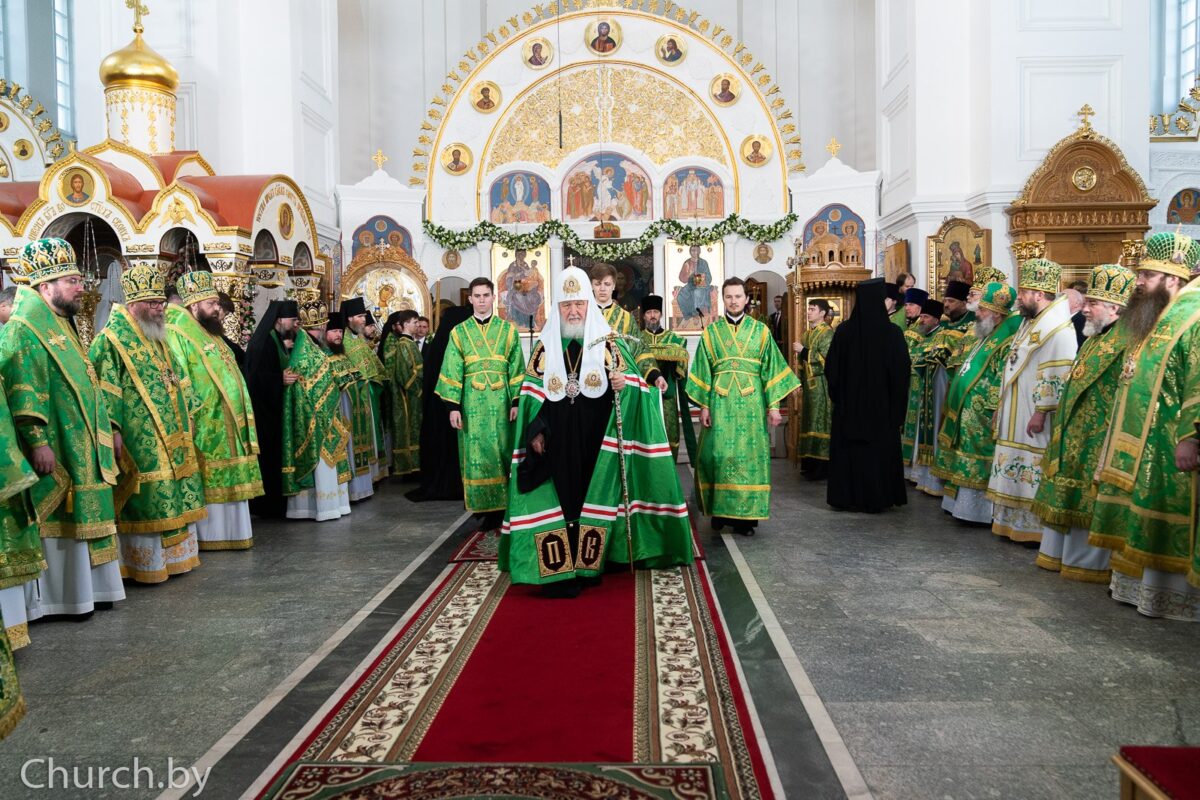 В день памяти прп. Евфросинии Полоцкой Предстоятель Русской Церкви совершил Литургию в Спасо-Евфросиниевском монастыре Полоцка
